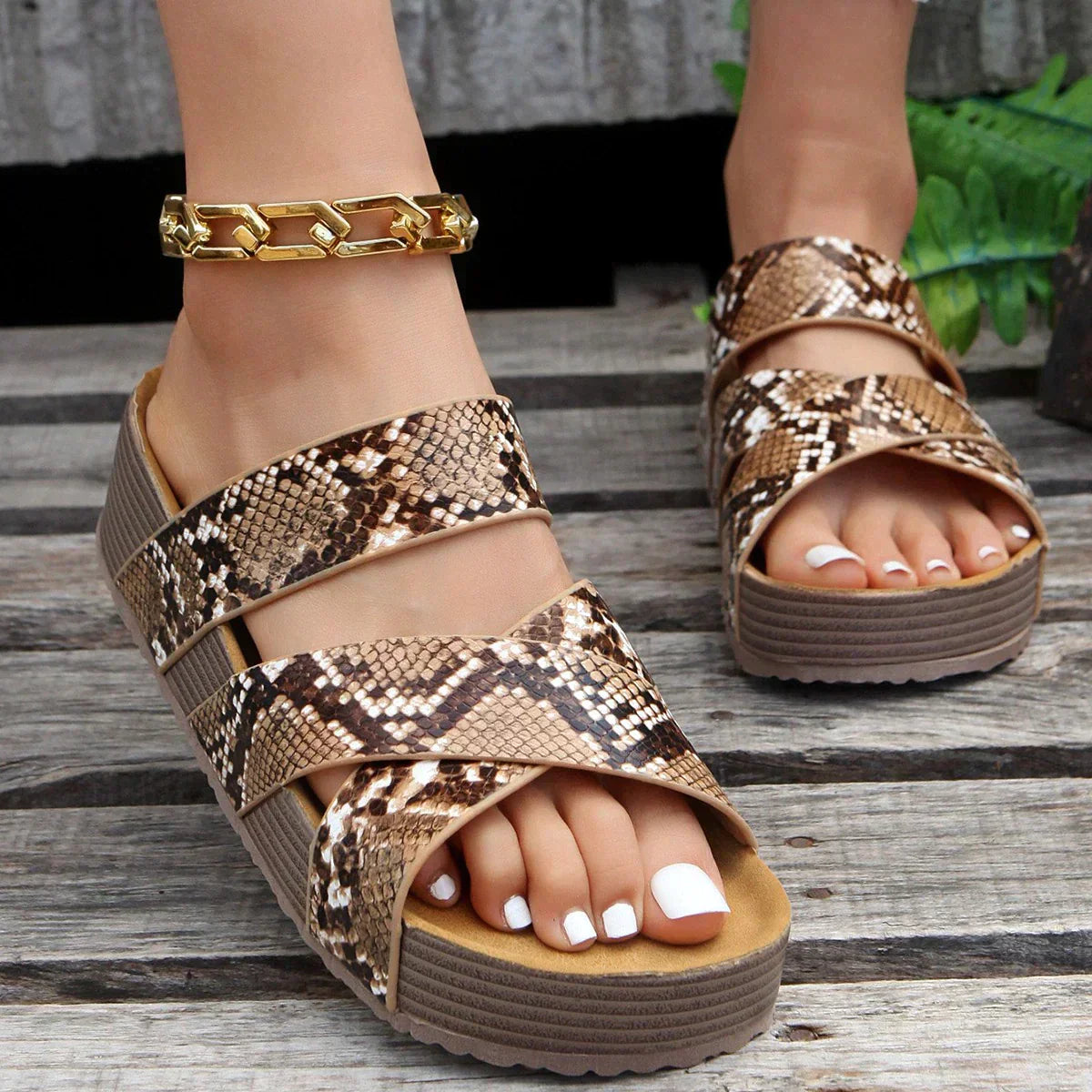 Navi - non-slip orthopedic cork sandals